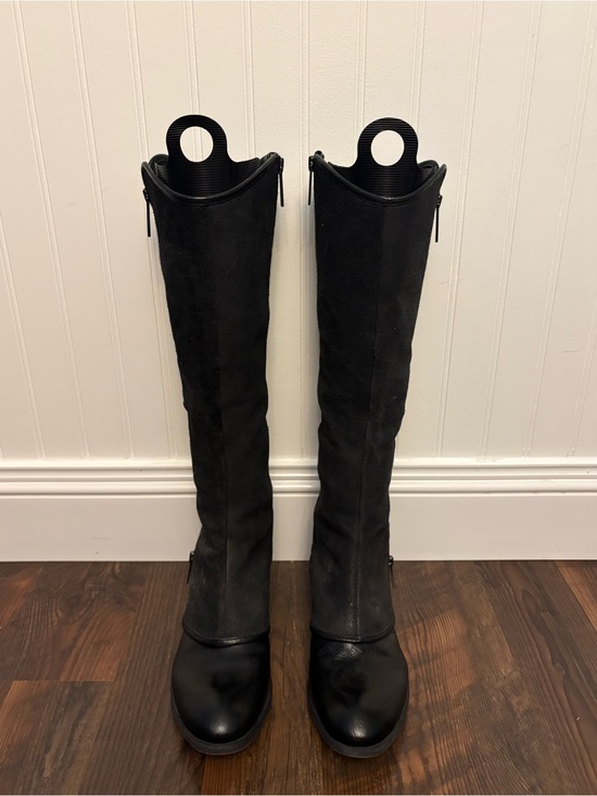 Donald J. Pliner Shoes - Donald J. Pliner Black Tall Zip-Up Heeled Boots